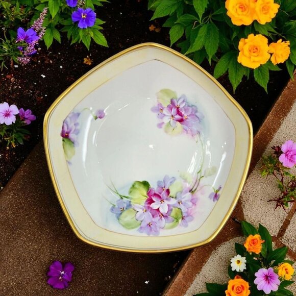 Hand-Painted Nippon Porcelain Footed Bowl With Gold Trim & Purple  Floral Design - Picture 1 of 9